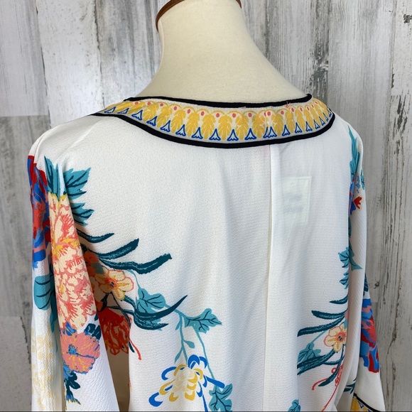 Flying Tomato Surplice Floral Crop Top, L - Picture 7 of 8